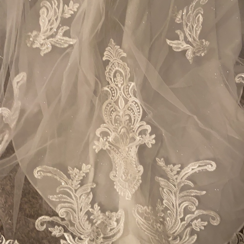 Wedding Dress-brand new, never worn not altered - Picture 11 of 16